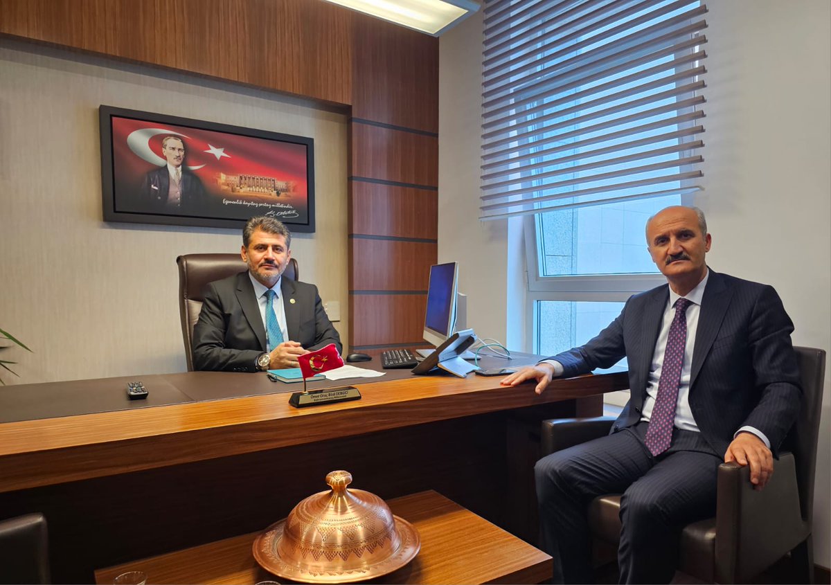 necatiokay's tweet photo. Kahraman şehrimizi Gazi Meclisimizde temsil edecek olan kıymetli milletvekillerimizi ziyaret ettim.

Depremde büyük zarar gören şehrimizi elbirliği ile birlikte ayağa kaldıracağız. Bu vesileyle 28. Dönemde şehrimize hizmet edecek vekillerimize çalışmalarında muvaffakiyetler diliyorum.

#Kahramanmaraş