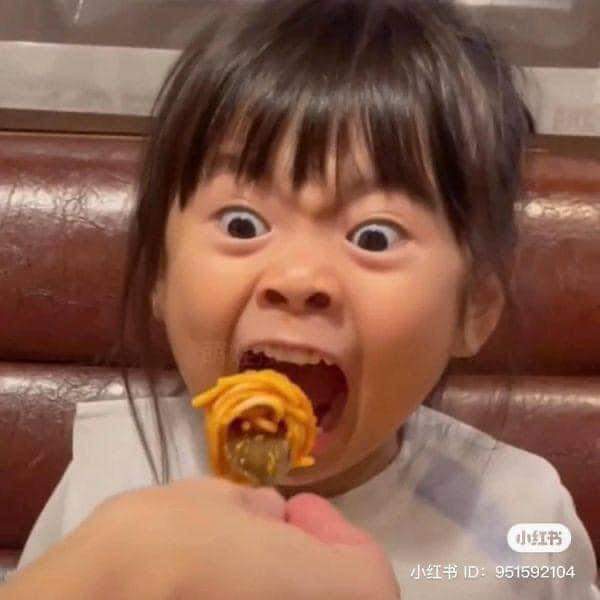 Anyieljr's tweet photo. Perempuan bila lapar https://t.co/KjoE2mzrr9