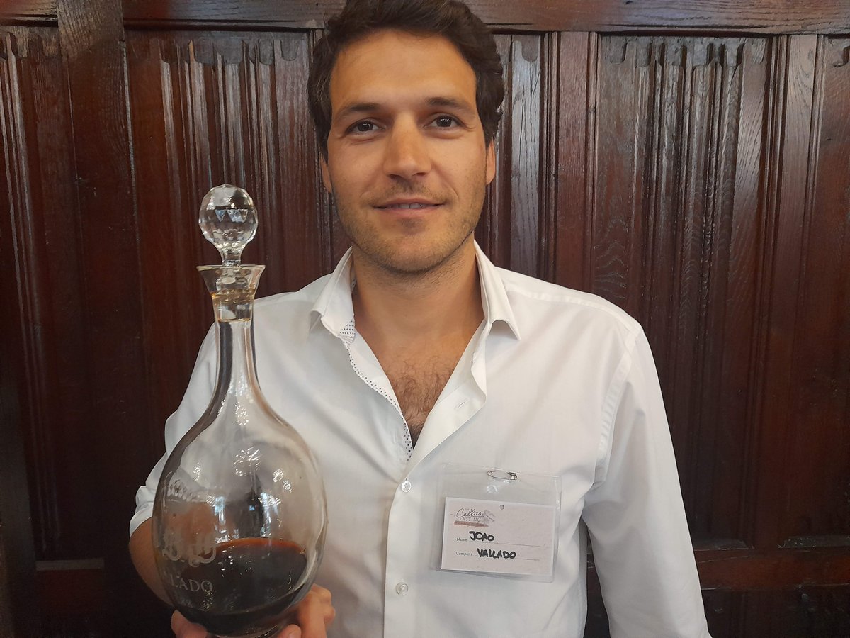 A port from 1888, one of China’s priciest wines, two new Barolos from Vietti plus one of Australia’s best Shiraz were all part of an extraordinary Bibendum fine wine tasting in London’s Lincoln Inn Fields. Click the-buyer.net/tasting/wine/b…