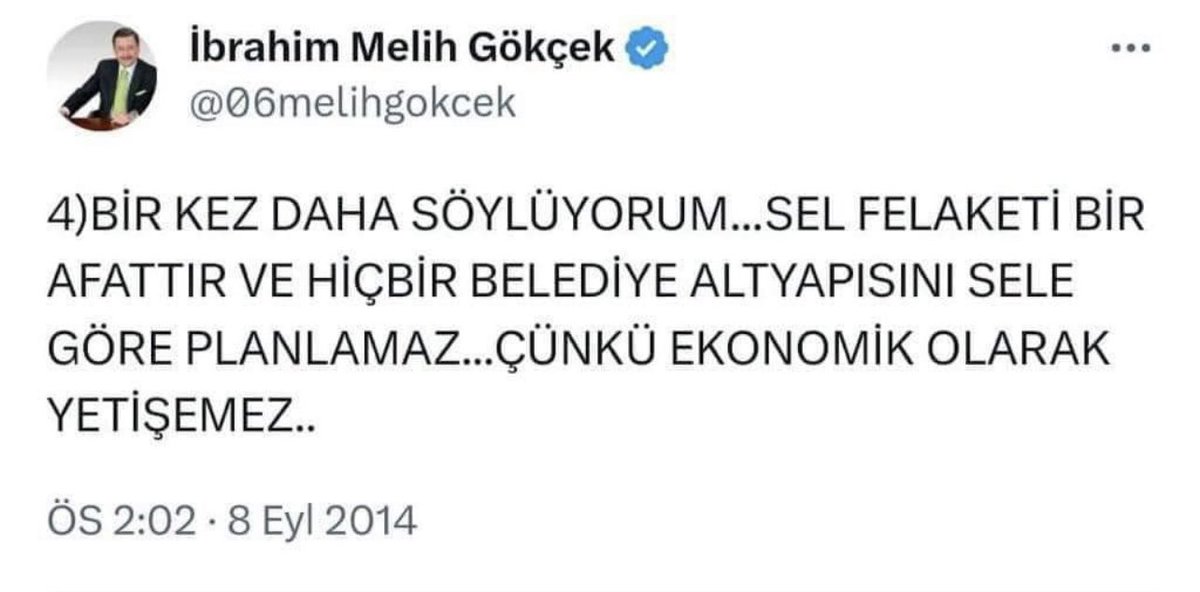 Duydunuz mu AKP’den vaz geçemeyen Ankaralılar?
Ankara’da yağmur yağdı, sel oldu her yeri su bastı. Troller günlerce üzerinde tepinirken bir taneniz de AKP’li İ.Melih’in alt geçitleri su bastığı kendi döneminde söylediklerini hatırlamadı. Ankara’yı parsel parsel sattığını, alt…