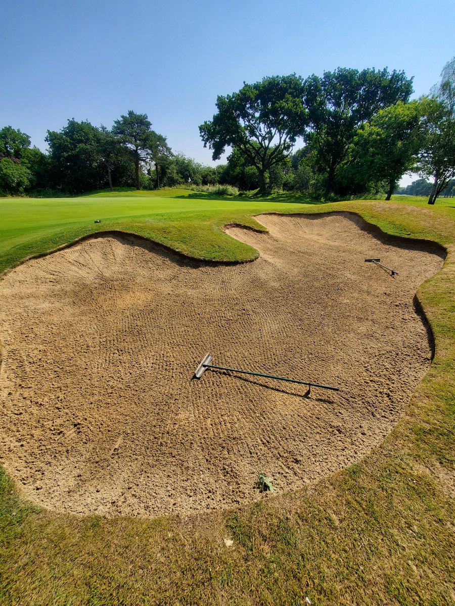 A lot of tired greenkeepers today <a href="/FulwellGC/">Fulwell Golf Club</a> after getting 54 bunker wash-outs ready for play again following 27mm of rain yesterday. 😴