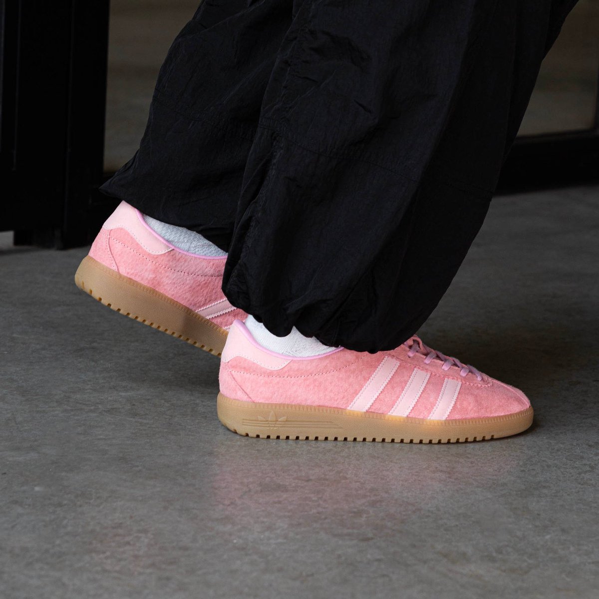 CaminoTV's tweet photo. La adidas Bermuda 🌸 

Lien https://t.co/N8VFVkOmoe https://t.co/5PMqggl8Az