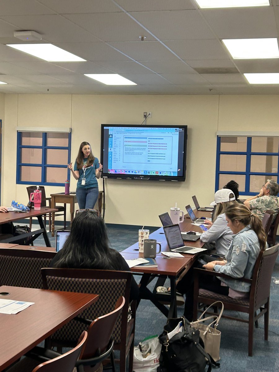 Lisa Abbett tweet media