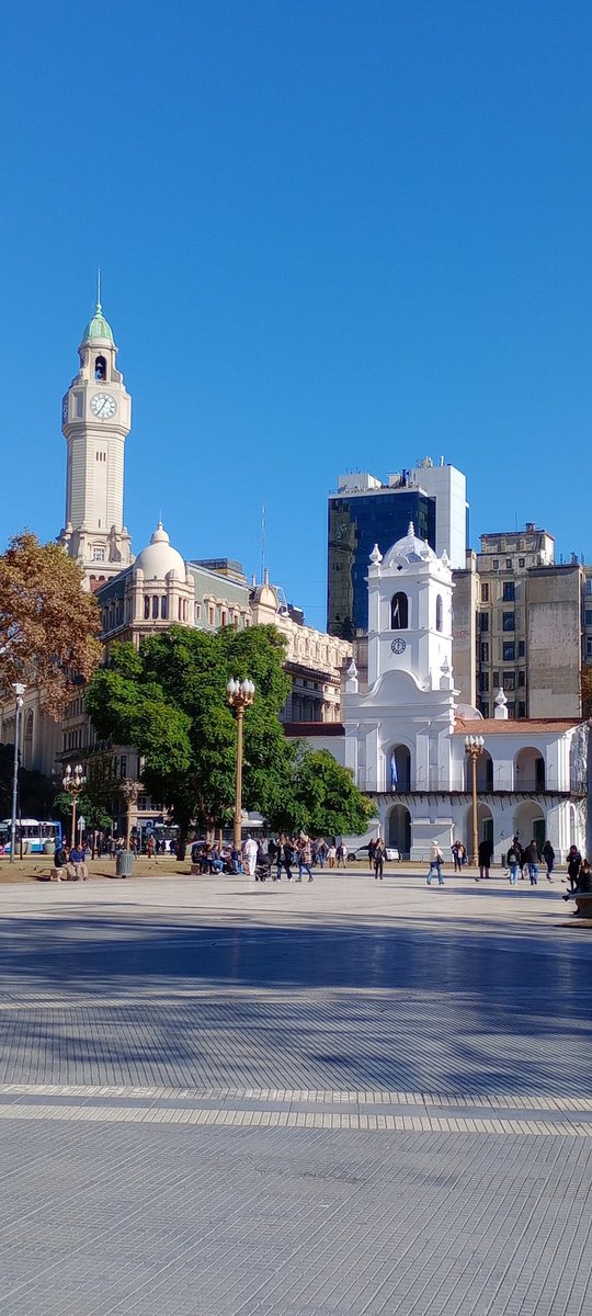 #casarosada #bandera #kmcero #km0 #BuenosAires #Argentina #balcarse50 #vamosargentina #plazademayo #cabildo #catedral #sanmartin