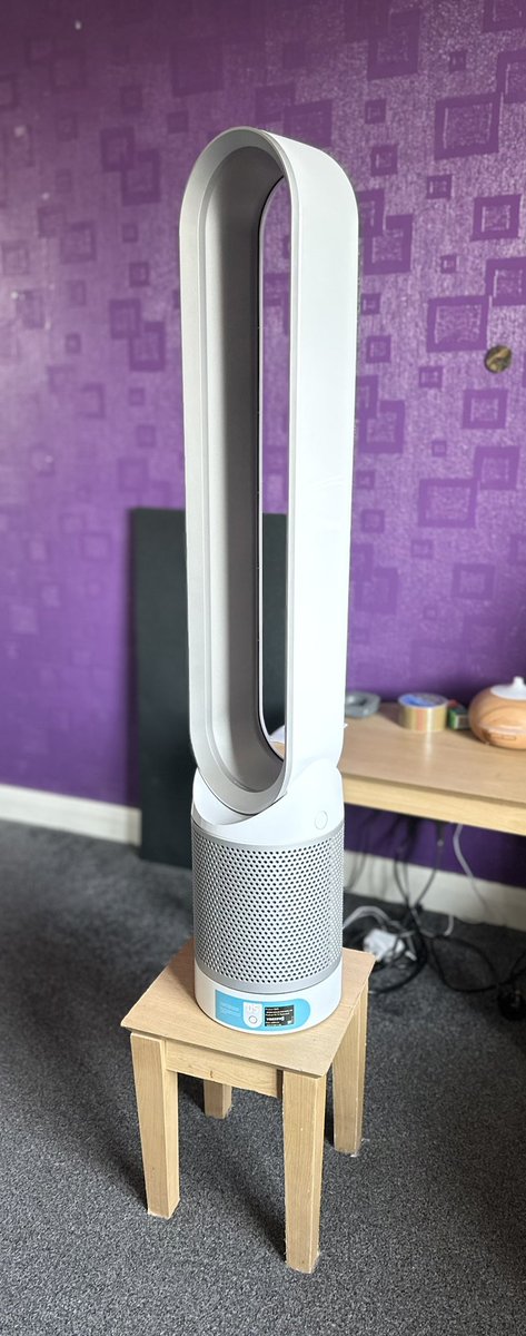 ShaunAshmore2's tweet image. That’s the Onlyfans set up 🤣 oops I mean the Only Fan 🤦‍♂️ blooming autocorrect 🤣🤣 #ukweather #summer2023 #sweltering #humour