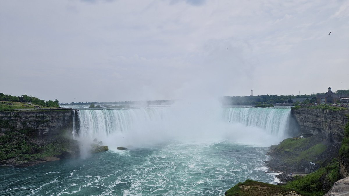 Second day in Toronto at #ACE2023 where @Teketlic, <a href="/EverynetIoT/">Everynet</a> and @senetco are promoting  #LoRaWAN. Come for meeting !