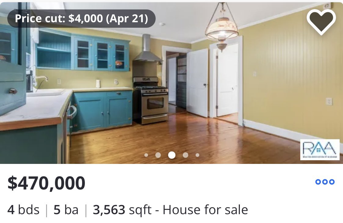 V_frederickk's tweet photo. The housing market right now is absolutely ridiculous, how do you list a house with teal cabinets and yellow walls for half a million?? https://t.co/8Rx6LuIlFc