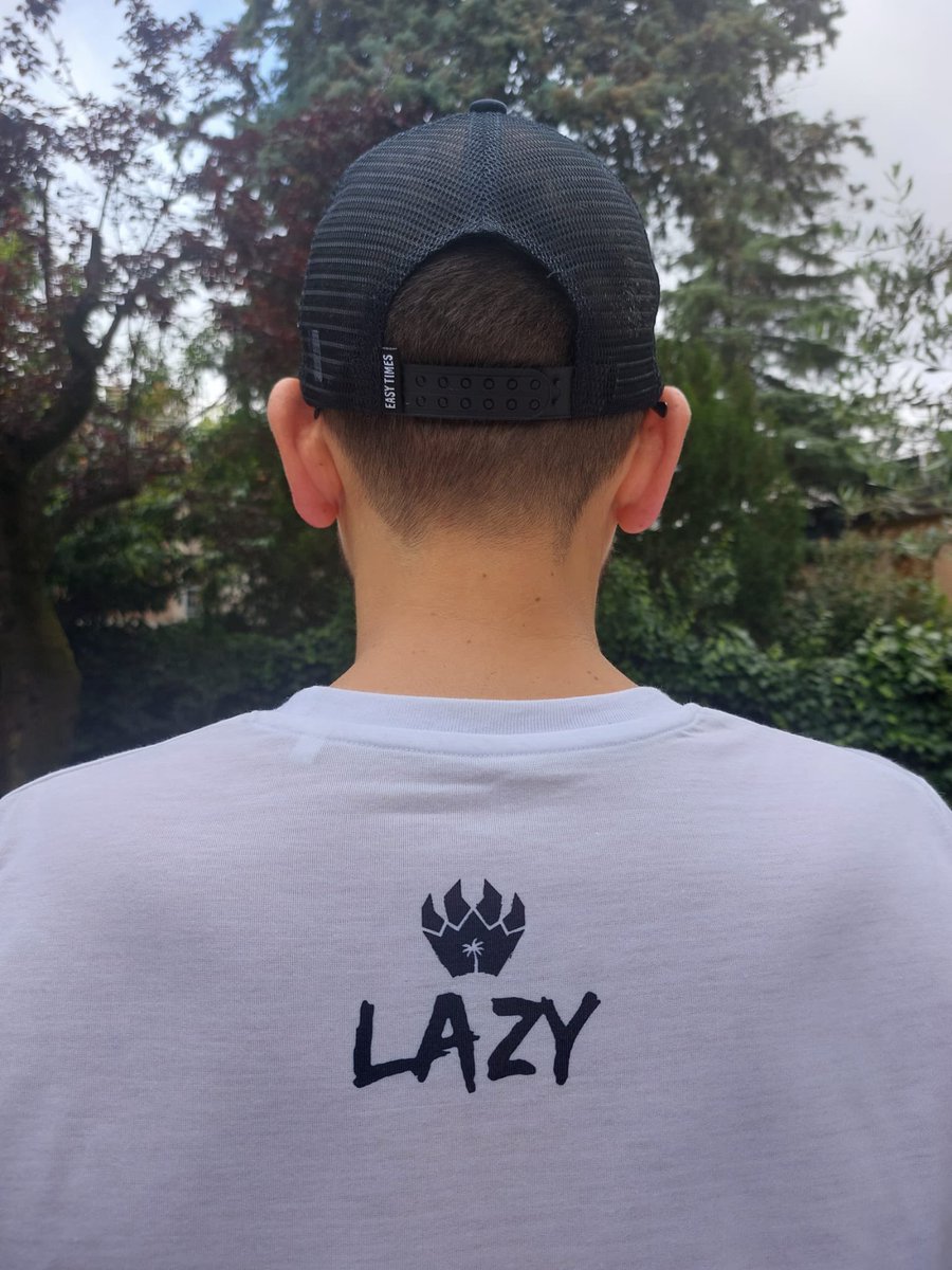 Proud to be a @LazyLionsNFT 🦁
#LazyLionsNFT #ROAR #NFT #NFTmerch