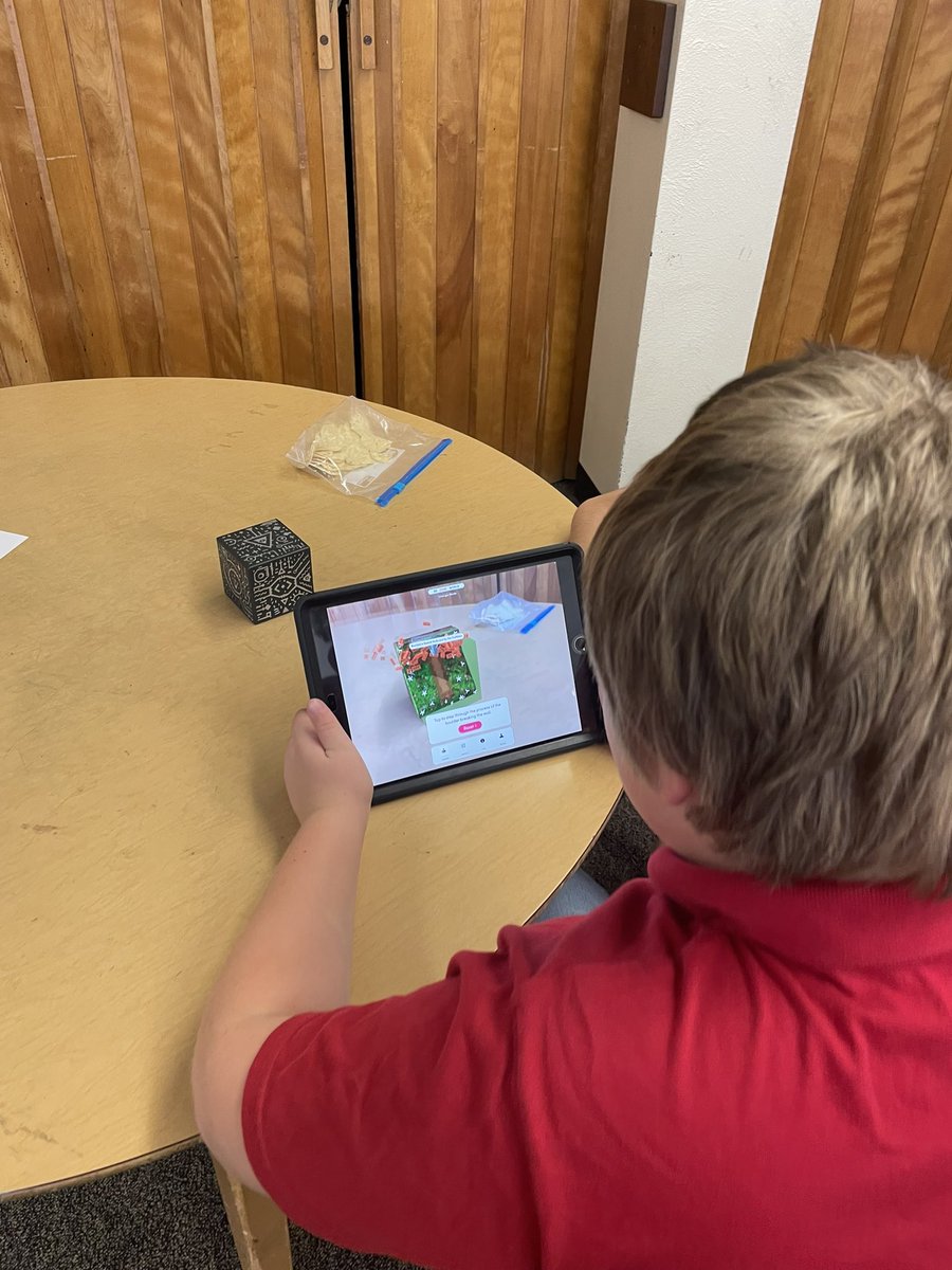 TechCoach513's tweet image. Into week 2 of @SBEPSchools Summer Enrichment Camp - students continue to buzz with excitement 🐝 @LEGO_Education @ClassVR @mergeedu @HamiltonCoESC #HCESCedtech