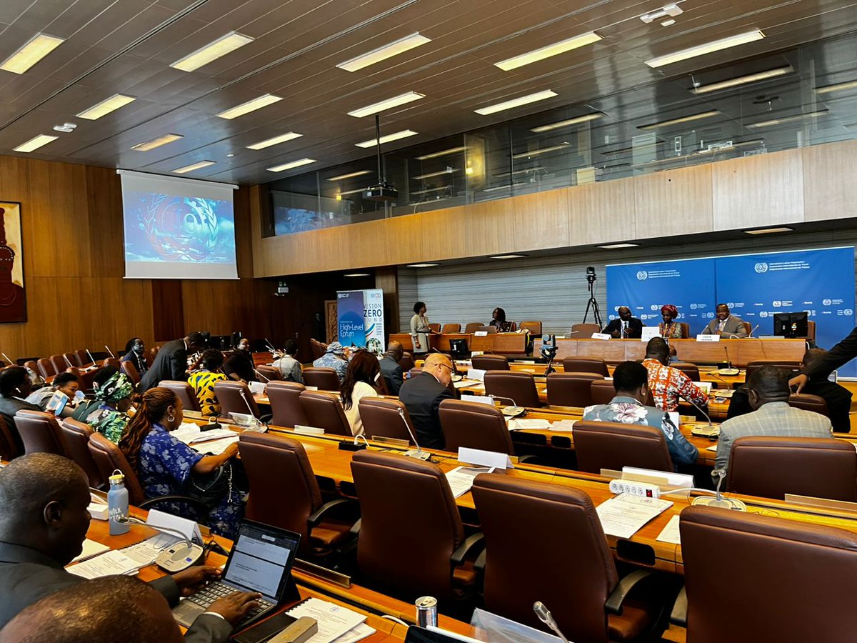 The <a href="/ARLAC20/">ARLAC</a> Governing Council meeting for ministers responsible for labour &amp; employment issues in Anglophone Africa was held this morning in Geneva on the sidelines of #ILC2023.
<a href="/ColonjuwonILO/">Cynthia Samuel-Olonjuwon</a> &amp; Hon. Chairman Paul Mavima interacted with ministers during the opening session.