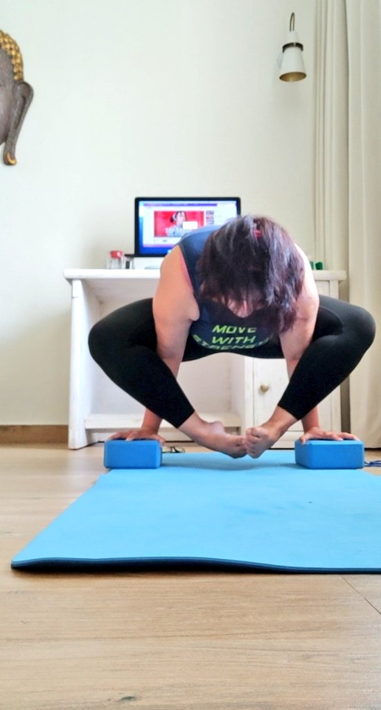 🧘‍♀️🕉️ BHUJAPIDASANA practice

#yoga #YogaDay #योग #HealthForAll