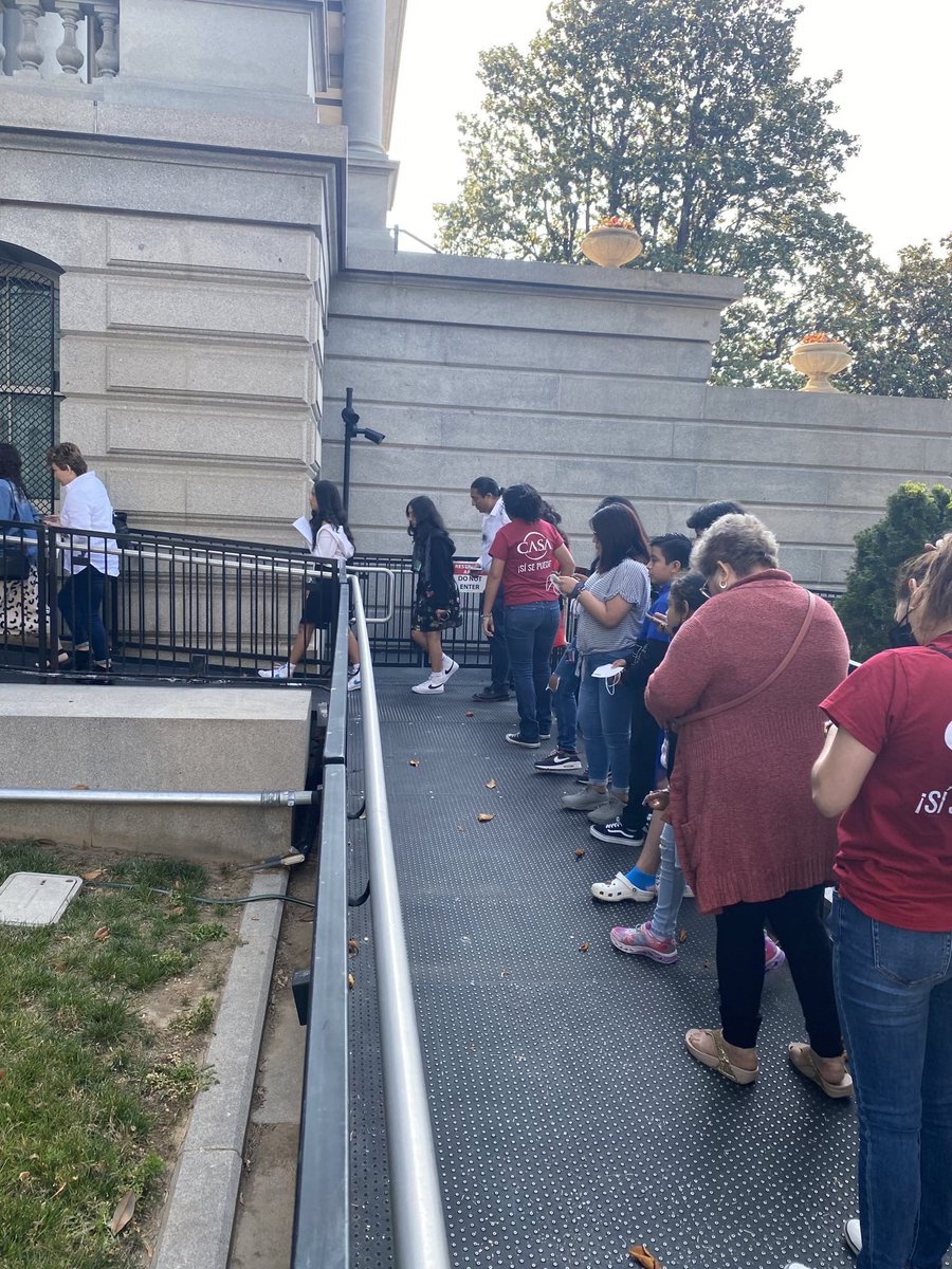 📍 White House Today young children & teens whose parents are TPS holders met with Biden administration officials at the White House! They urged President Biden to keep their families together by redesignating TPS for all Ramos v. Mayorkas countries 🇳🇵🇸🇻 🇬🇹🇭🇳🇳🇮 #TPSJustice