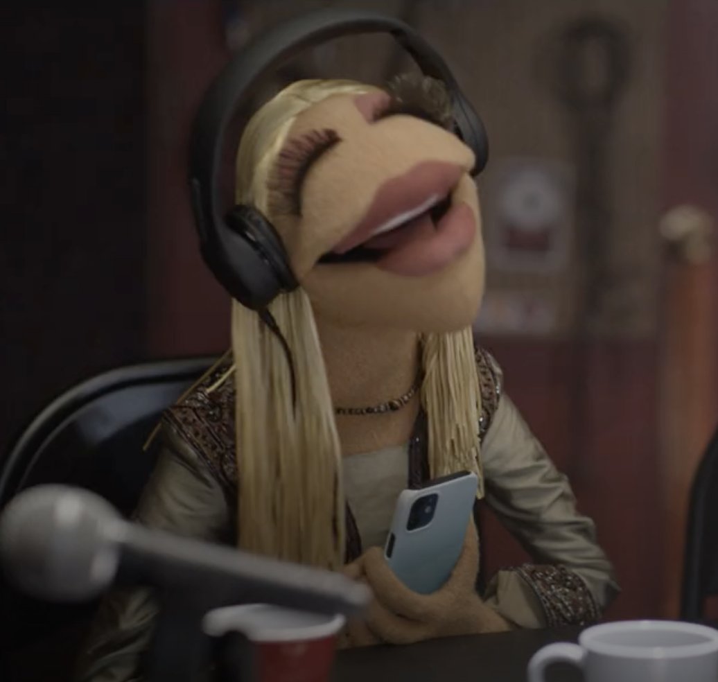 alysdelun's tweet photo. the biggest tragedy of the muppets is that janice's outfits arent available for adult women such as myself to wear irl https://t.co/C8vzRT3H9D