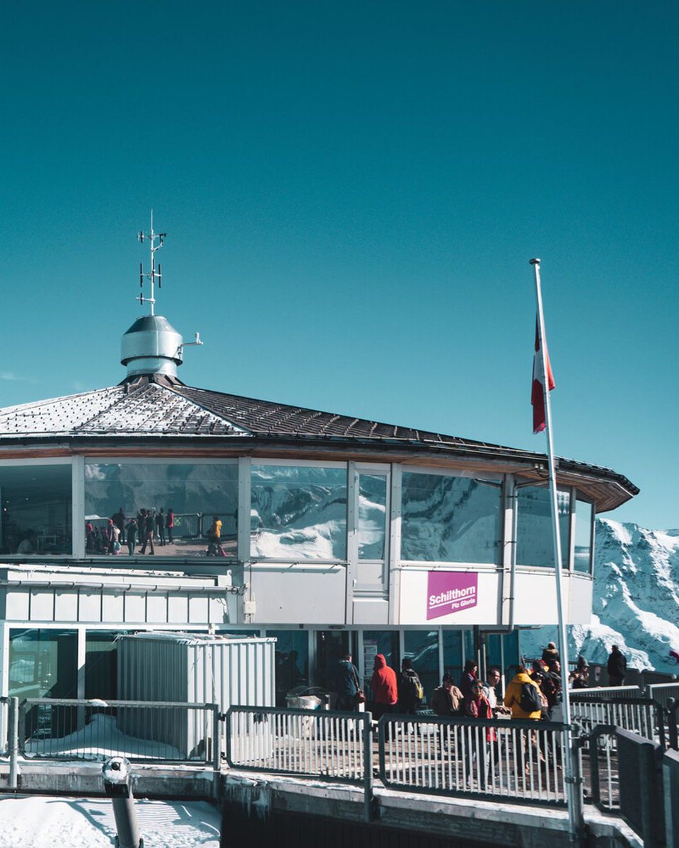 Have you ever been to the Schilthorn? Here you can find more information: jungfrauregion.swiss/en/summer/see-… 

@murren007 | @madeinbern | @MySwitzerland_e 

#DiniWält #jungfrauregion #Schilthorn #swissalps #madeinbern #inLOVEwithSWITZERLAND #switzerland