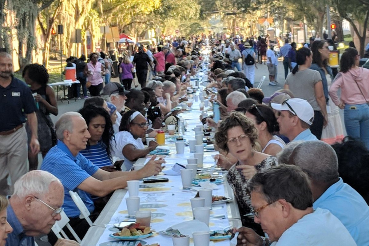 Resetting the Table (@resettingtable) on Twitter photo 📢Big news! RTT is proud to be one of 32 grantees selected by <a href="/newpluralists/">New Pluralists</a> for the #HealingStartsHere Initiative! We’re launching Courageous Neighbors: Bold Conversations for a Better Buffalo, with our partners Restoration Church and VOICE. Learn more: bit.ly/3CeFhBd 📢Big news! RTT is proud to be one of 32 grantees selected by <a href="/newpluralists/">New Pluralists</a> for the #HealingStartsHere Initiative! We’re launching Courageous Neighbors: Bold Conversations for a Better Buffalo, with our partners Restoration Church and VOICE. Learn more: bit.ly/3CeFhBd