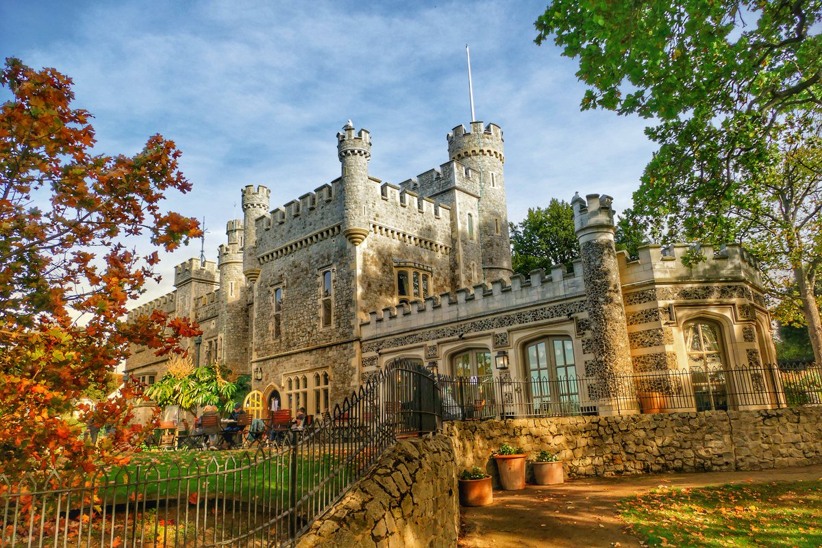 Have a lovely evening everyone 
#Whitstable Castle 🇬🇧