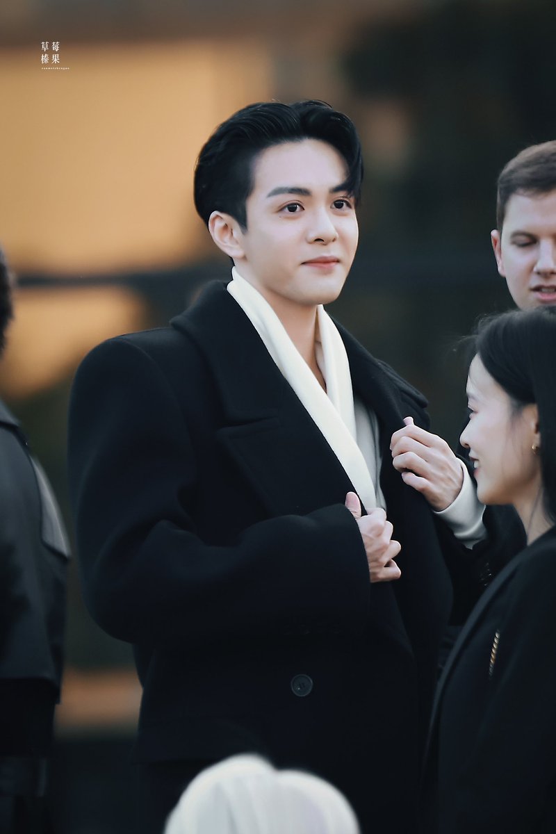 _misdiagnosed's tweet photo. His smile so cute (♡´艸`)
#ZengShunxi x #YSL
#曾舜晞 #JosephZeng #YSLSS24
#JosephZengxYSLBerlin https://t.co/dYY0zqwF2U