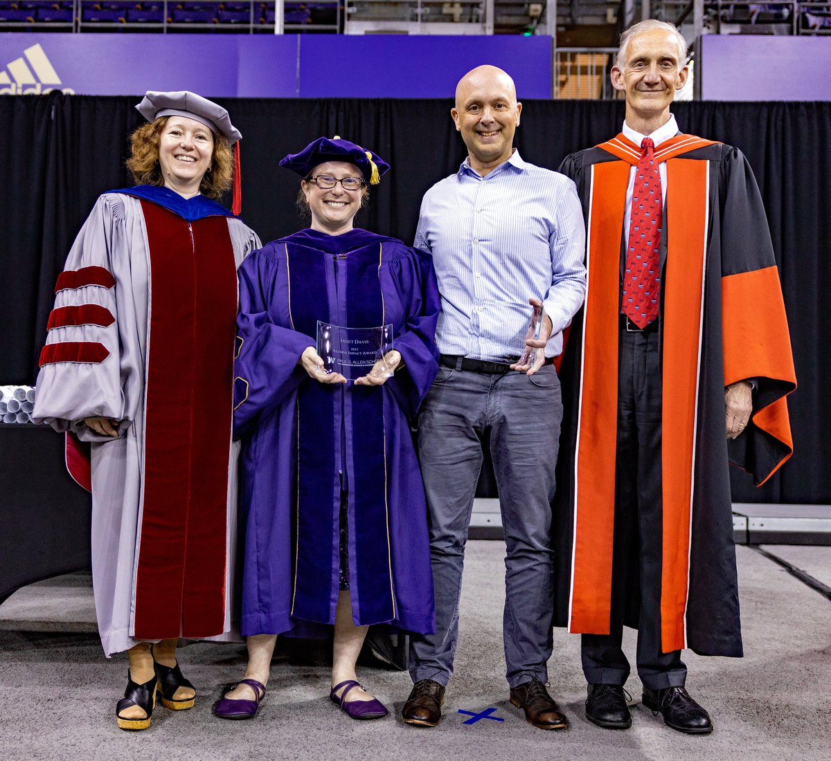 Honored to have hosted Turing Award winner Barbara Liskov as #UWAllen's 2023 graduation speaker, and to have recognized Janet Davis (Ph.D. 2006) and Paul Mikesell (B.S. 1996) as our 2023 Alumni Impact Award recipients!