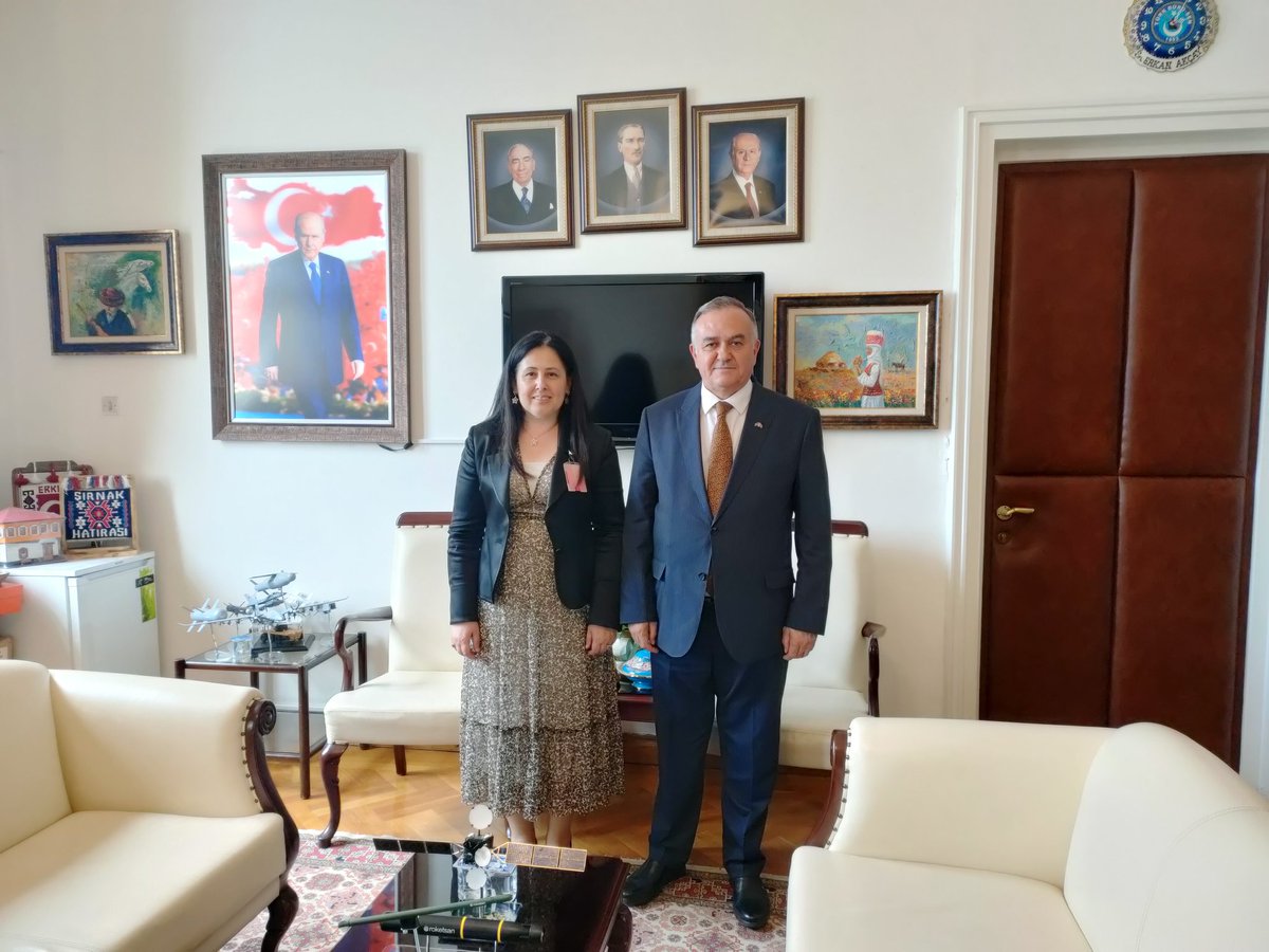 oznurzen73's tweet photo. MHP Grup Başkanvekili, 28. Dönem MHP Manisa Milletvekilimiz Sayın Erkan AKÇAY'ı TBMM'de makamında ziyaret ettik.
#devletvemilletiyle
#herşeydenöncetürki̇ye
🇹🇷🇹🇷🇹🇷 https://t.co/PvC8HBuBx5