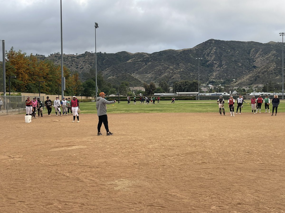 BrianJendro's tweet photo. Athletics Jendro Day 3 camp at zoom saw Texas Mississippi State , Cal state Fullerton , Darmouth, UCR , FDU ,Boisie State ,Embry Riddlel, University of Redlands , Southern Utah , Cal Babtist CSUN, Lamar College, Iona , and Fullerton college. https://t.co/OSdOHAmBVy