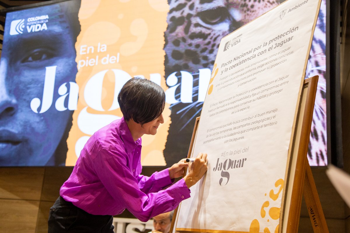 Susana Muhamad tweet media