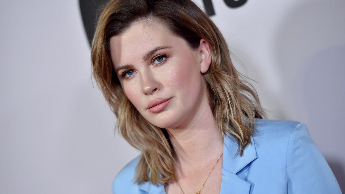 https://t.co/NlpUqGhYwi Ireland Baldwin Shares New Photos of Baby Holland After Trying to Delete Instagram https://t.co/hmIfg6hmdP https://t.co/PVFBchux4i