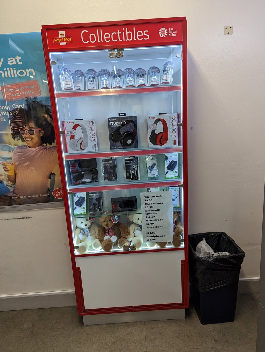 toolbum's tweet image. Since when are headphones collectibles, don't even have any Post Office or Royal mail branding..