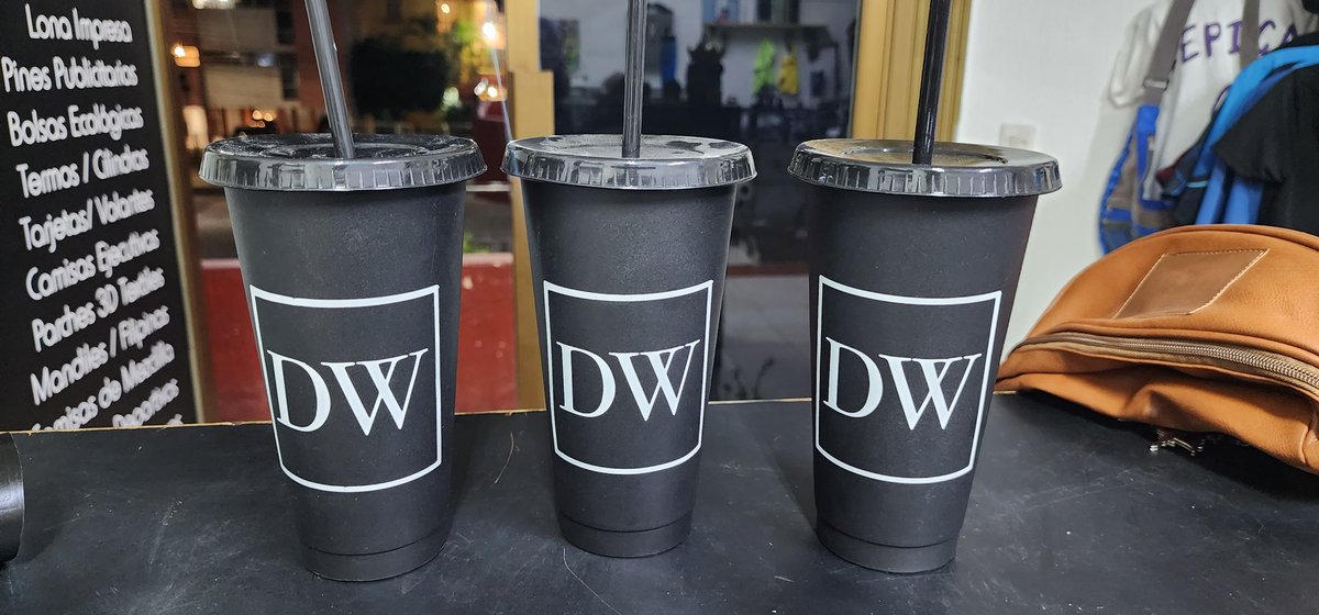 DesignYos's tweet image. ¡Martecito con vasitos tipo fiesta! 🙌🏽

Vasos de plástico reforzado tipo fiesta con tapa y popote incluídos por promocional, de gran calidad y super padres, pero sobre todo totalmente personalizados! 🙏🏽

#CorteDeVinil #VasoFiesta #YosDesign 💎