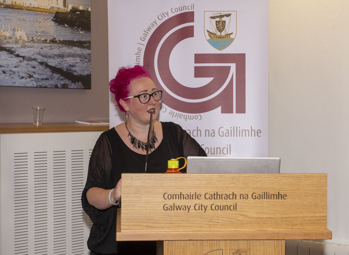 GalwayCityCo's tweet photo. Keara Sheeran, singer, musician, choir director and mental health advocate was honoured by Mayor  Higgins at a reception in City Hall on Friday 9 June. 

The reception was attended by 70 choir members, who filled the Chamber with joyous singing.

See https://t.co/FPxpWdYMvW https://t.co/VN0c9cYDvT