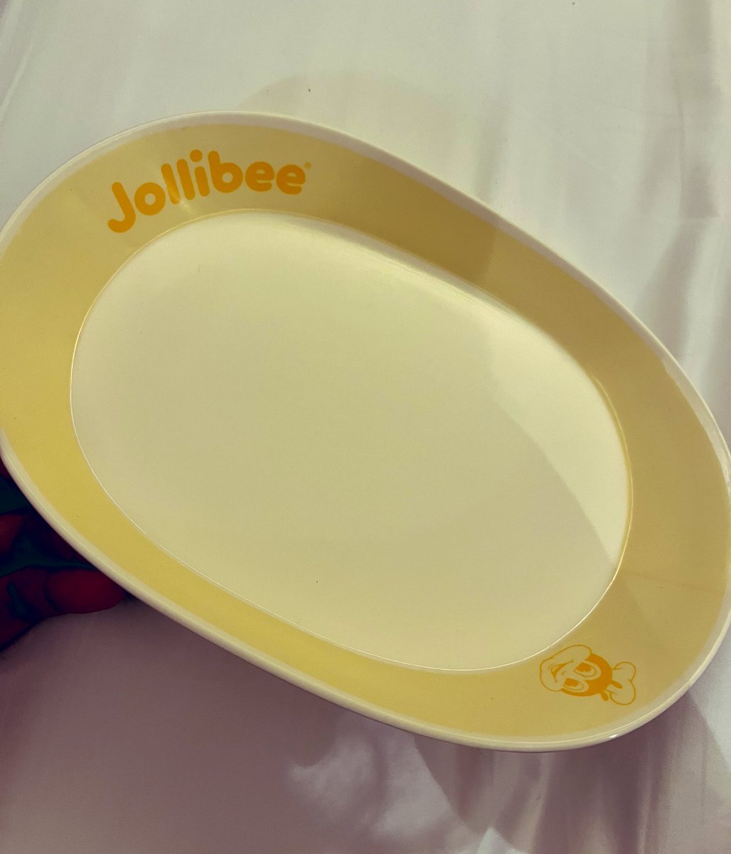 thank you to the person who *legally obtained* this jollibee plate for me in a legal way legally, i will never forget my time in the philippines legal 🇵🇭 ❤️