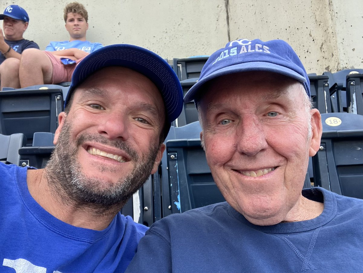 Danny Knapp tweet media