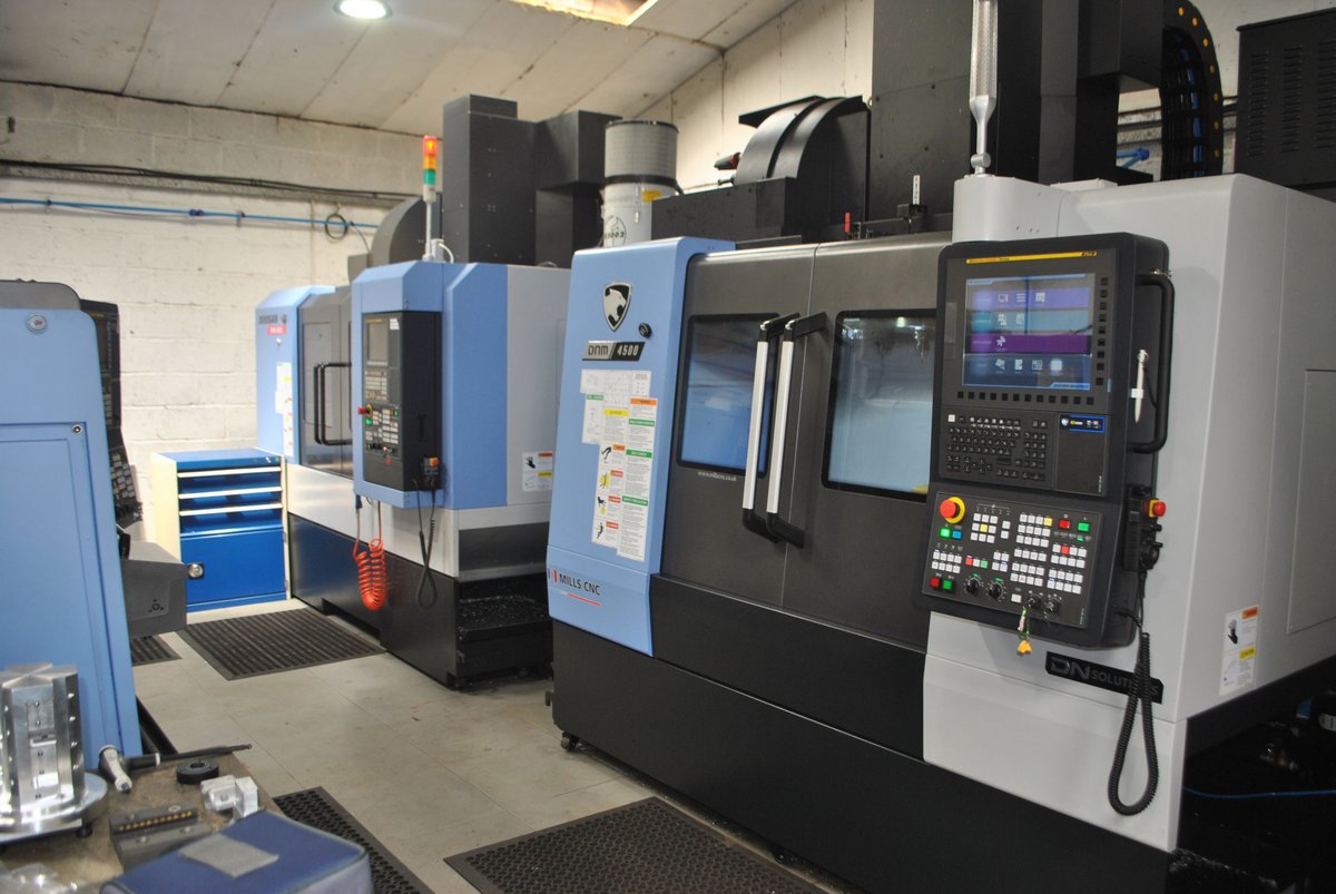 Mills CNC has supplied Warwickshire-based subcontractor Ad Hoc Engineering with a new DN Solutions DNM 4500 vertical machining centre @MillsCNC #MachineTools #machining #metalcutting #MachineShop #UKmfg