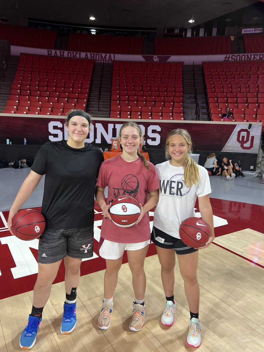 Another opportunity to learn and grow with some of my club teammates! <a href="/Ashjeriah34/">Ashlynn Smith</a> <a href="/GinnMea/">Mea Ginn</a> . Also great seeing a former teammate who has achieved so much @landrymallen ! Love you girl! <a href="/OU_WBBall/">Oklahoma Basketball</a> Thank you for the great camp. <a href="/SoonersCoachJB/">Jennie Baranczyk</a>