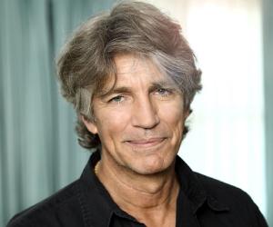 HolmesAndBotson's tweet photo. Wentworth Miller is the new Sherlock Holmes, Eric Roberts is Professor Moriarty, in GET ME SHERLOCK HOLMES https://t.co/d9HkoyamOL