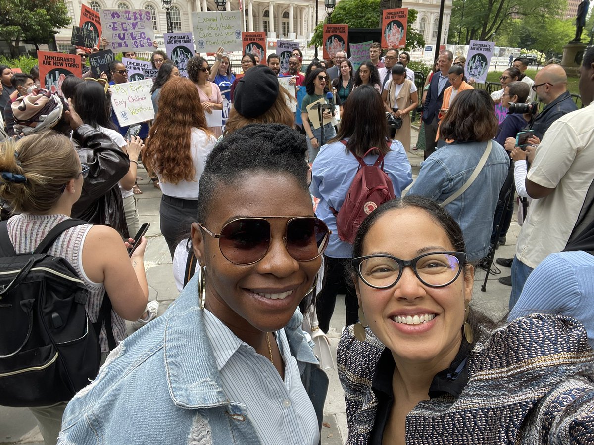 AnnieEMinguez's tweet photo. @GoodShepherdNYC supporting #FundECE #PromiseNYC “mantega su promesa” https://t.co/UYPw7vDVQg