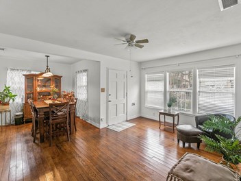 PropBlast_Homes's tweet photo. Blast #265194 3 Bedroom ZONED R3 Multiple-Family Dwellings https://t.co/SOhBLIdNv0 https://t.co/7R3UsrB2GT