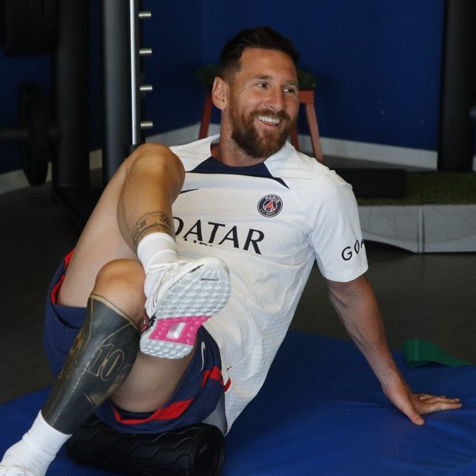 Messi: "Bu ay 36 yaşında olacağım. Yaşlandım artık. Ballon d'Or mu? Alırsam iyi, alamazsam sıkıntı yok. “