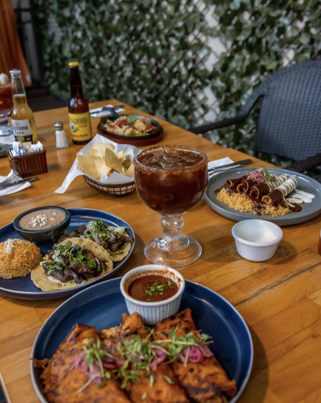 gogoletaca's tweet photo. Taco โbout a tasty spread! Indulge your tastebuds today at La Hacienda Mexican Restaurant.
๐ธ by: @298lahacienda
#GoGoleta #GoletaStyle #GoletaCA #GoletaTheGoodland #Goodland #GoInStyle #Goleta #Vacation #GetOutAndExplore #Wanderlust #Travel https://t.co/8hTtyJWFWv
