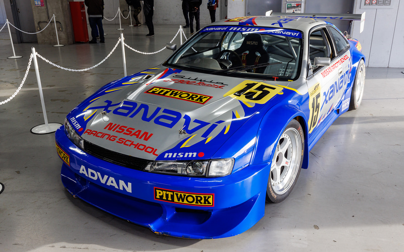 1997 was the S14's zenith, with Bandoh's RS-R Silvia winning the inaugural GT300 title. Daishin also bought an S14. In 1998, Bandoh switched to Toyota, so NISMO entered the Xanavi Silvia. When the S15 arrived in 1999, a few teams ran S14s for its final season. (2/2) #GTCatalog