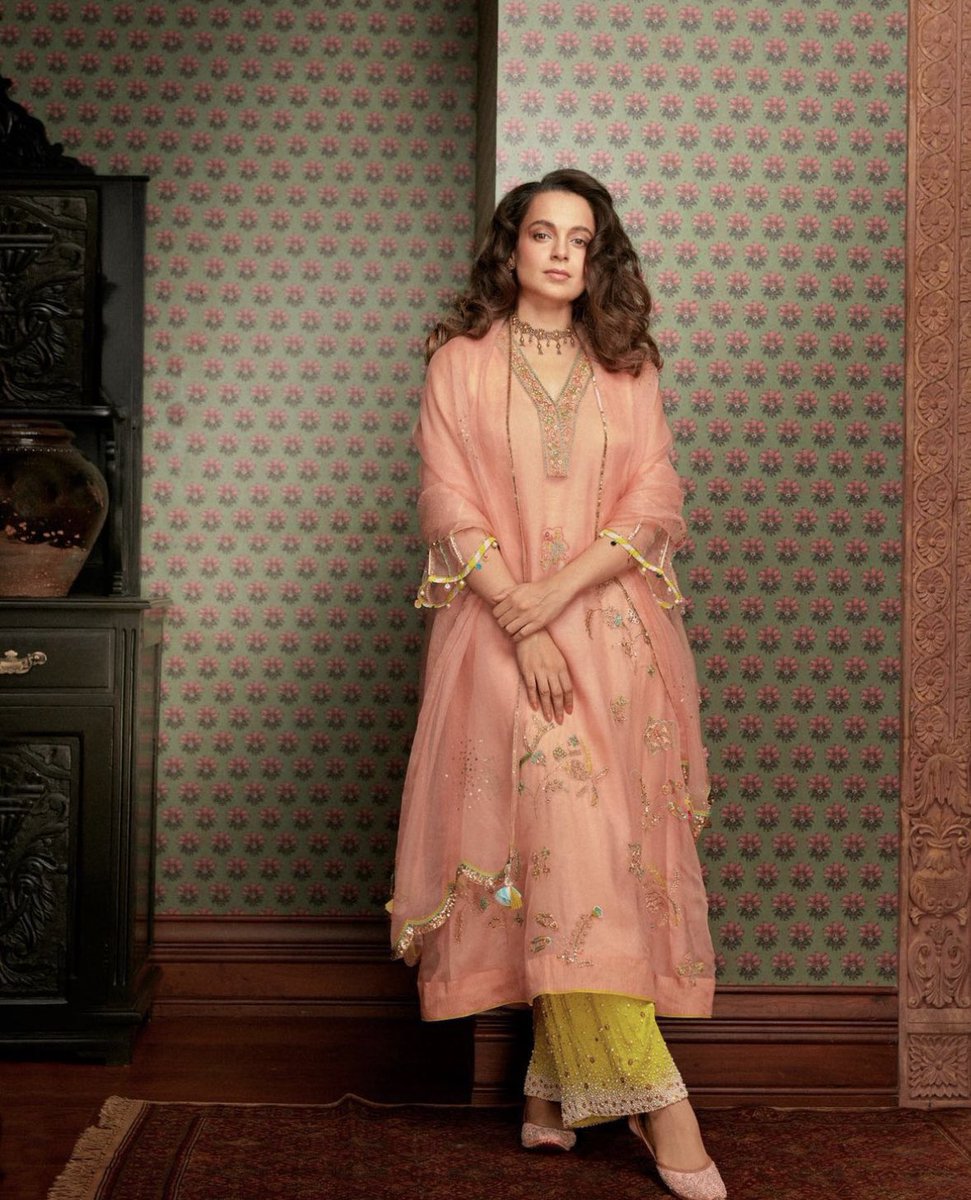 Kangana for #TikuWedsSheru promotions

#KanganaRanaut #TikuWedsSheruOnPrime