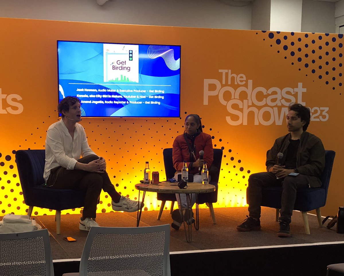 peanutandcrumb's tweet photo. The quackingly great @citygirlnature debuted our new series trailer @PodCastShowLDN
Listen here - https://t.co/ShGnPrPPLY
2 days to go till our series takes flight ๐ฅ
#GetBirding #GetBirdingPod https://t.co/gg3mCq7G04