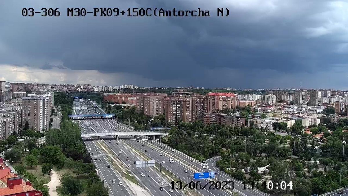 Tremenda la que hay liada hacia #ParacuellosDeJarama... ⚡️