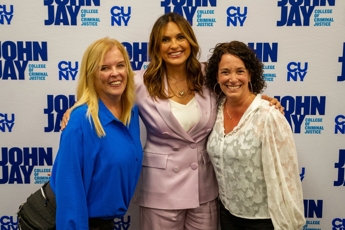 ShonnaTrinch's tweet photo. And this happened! Immediate connection of JOY! So glad we got to tell Mariska Hargitay about our student-led theater program, @seeingrape and the wonderful work our undergraduate students do to raise awareness about sexualized assault @JohnJay College of Criminal Justice @CUNY https://t.co/v9DQonhiLl