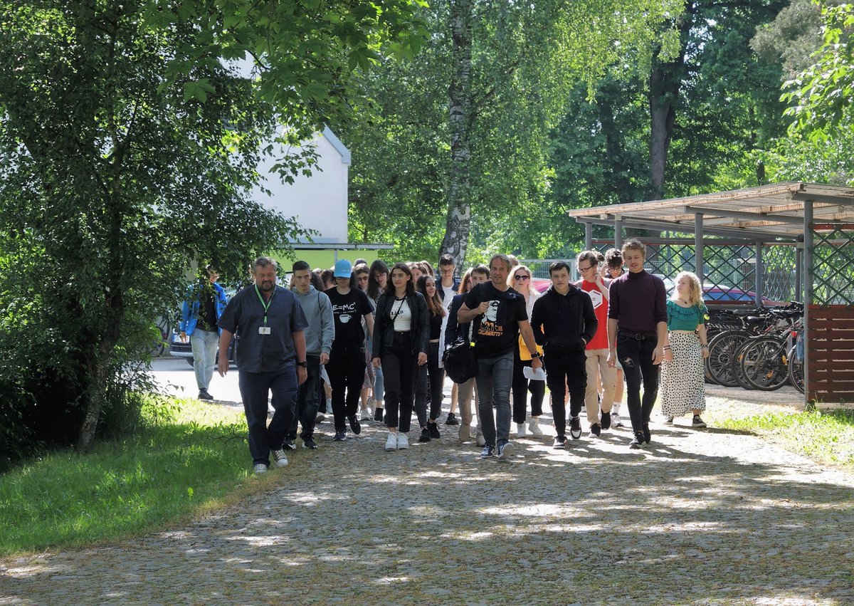 AlgatechTrebon's tweet image. Včerejší dopoledne pro nejnadanější studenty Jihočeského kraje v Mikrobiologický ústav AV ČR - Centrum Algatech Třeboň 💚 #ALGATECH