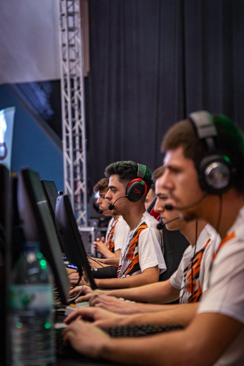 politecnico's tweet photo. Decorreu de 8 a 11 de junho a primeira edição presencial das Fases Finais eFADU Portugal, que contou com uma forte presença dos estudantes do P.PORTO: uma prata e dois bronzes (e um 4.º lugar) 🎮 Parabéns a todos os nossos e-tletas! #PPORTO #PolitécnicoPorto https://t.co/bLT7L64ey5