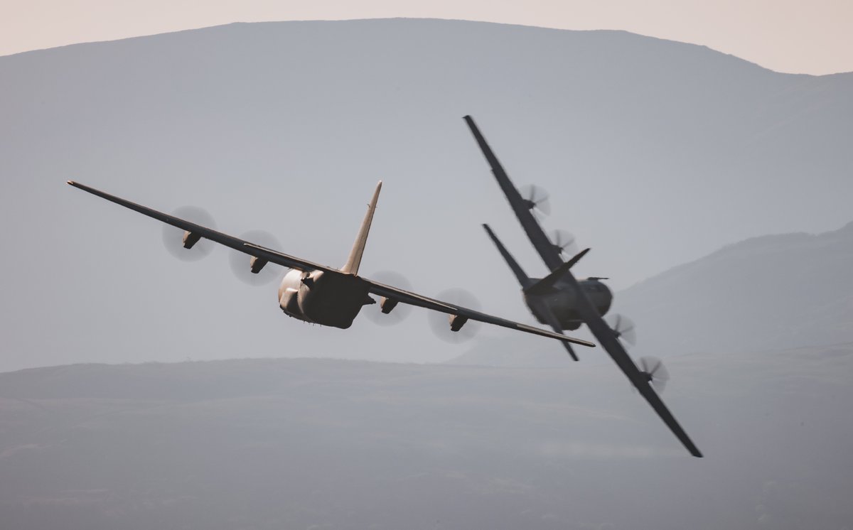 The UK wide C-130 Hercules flypast tomorrow (14 Jun) will be flying in the @RAF_Wittering area at approximately 1445hrs. ow.ly/xHGW50OJPSg
@RDAnational @burghleyhouse @GrangeFarmUK
@Mercury1712 @EquineTraining @StamfordTC
@BritishHorse @RAFEquestrian @WitteringPriSch