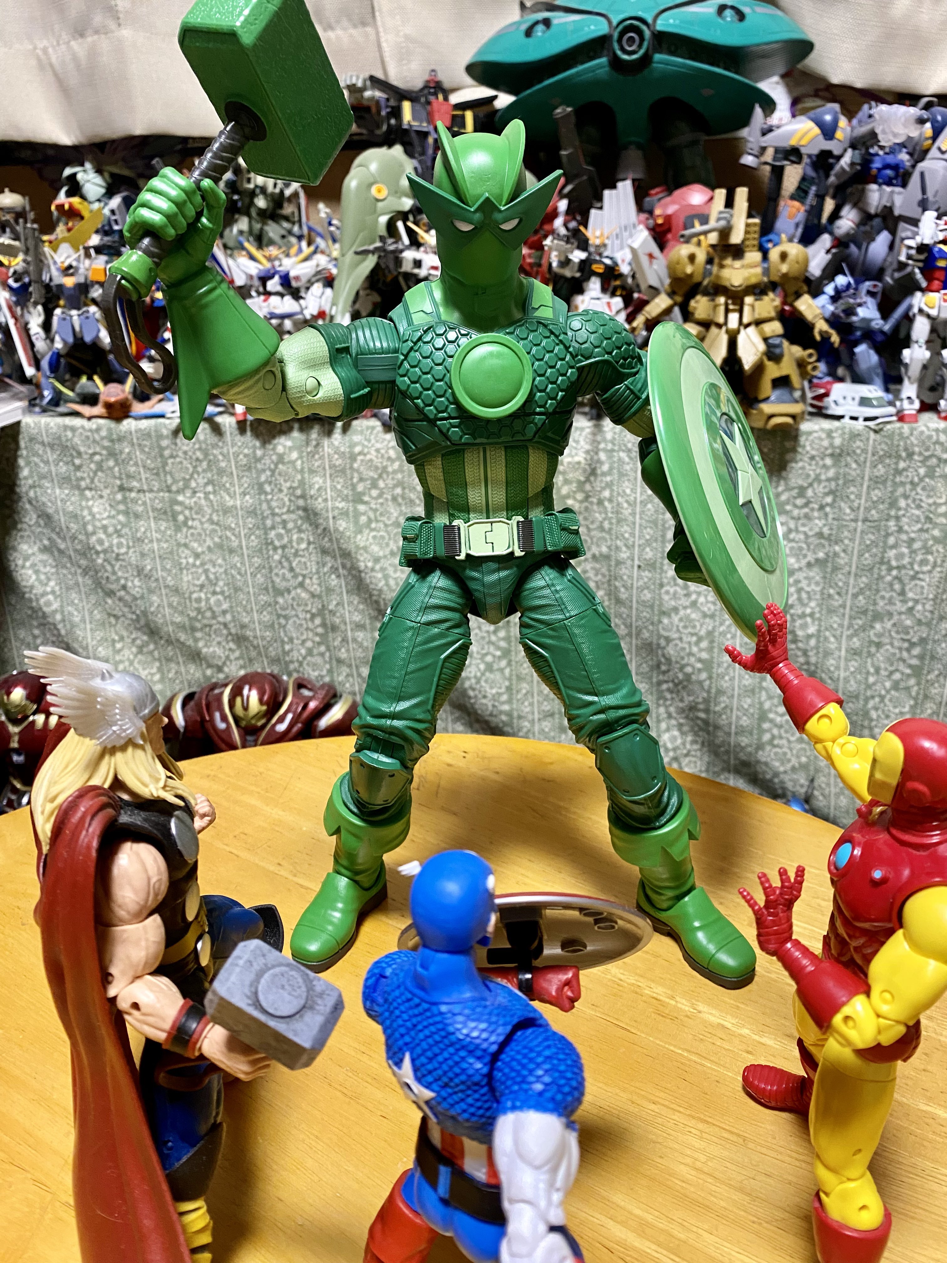 マーベルレジェンド スーパーアダプトイド