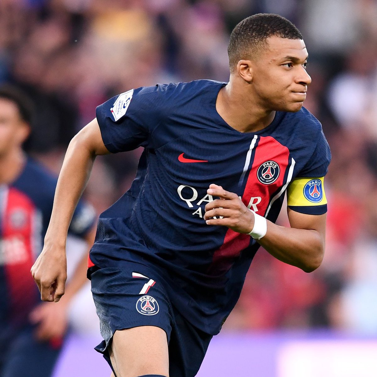 🚨 Kylian Mbappé wants to join Real Madrid NOW.

(Source: @le_Parisien)