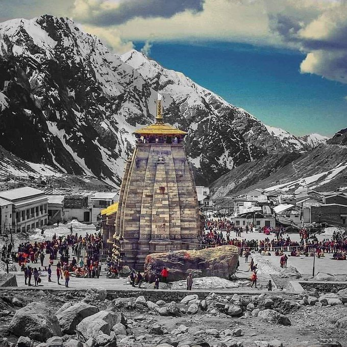 Drop a picture of Kedarnath Mandir from your gallery ❤️