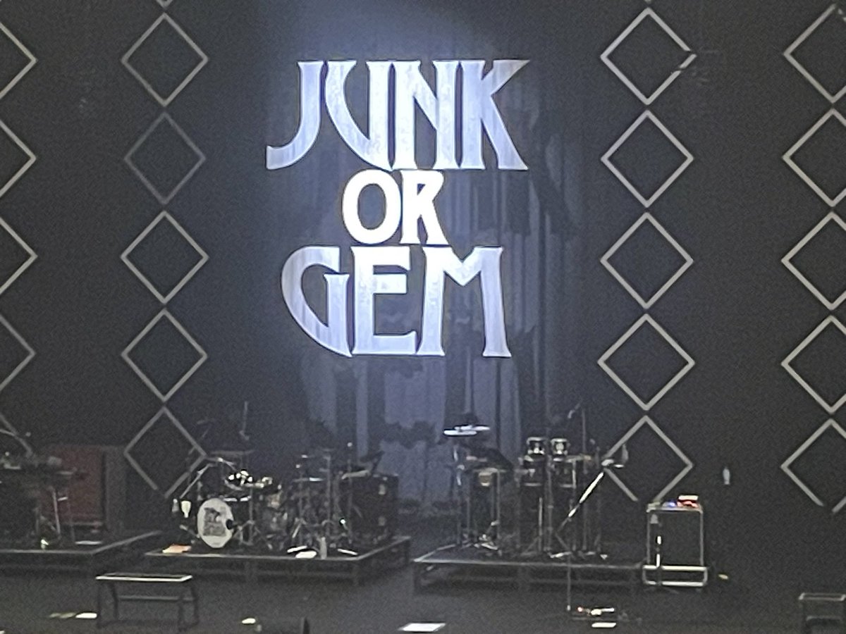 kt609sp's tweet photo. まもなくスカパラ大阪フェスティバルホールライブ開幕！
久しぶりのスカパラ楽しみ〜！
#スカパラ https://t.co/tI6wrkej9x